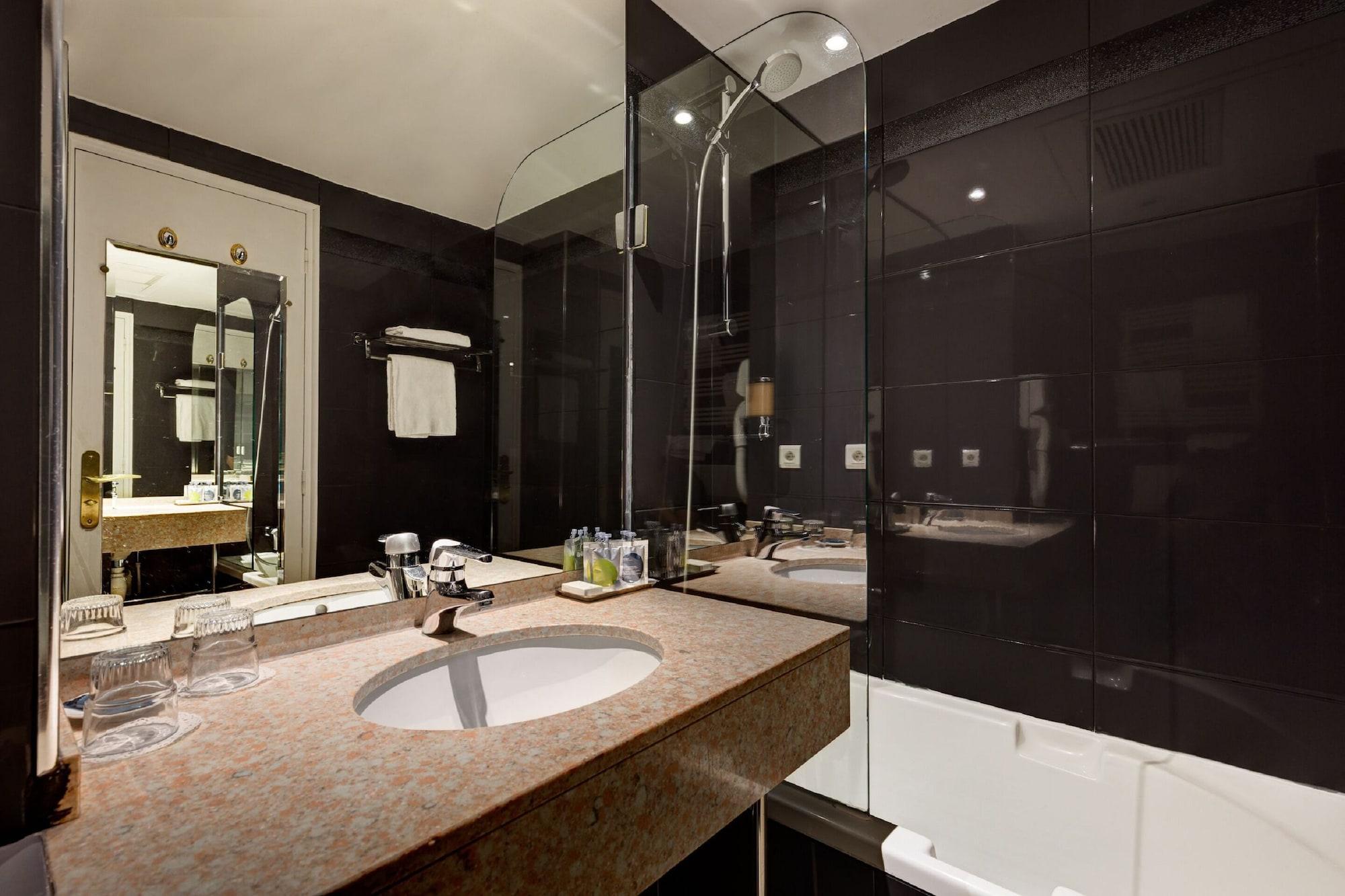 Hotel Louvre Sainte Anne Paris Eksteriør bilde